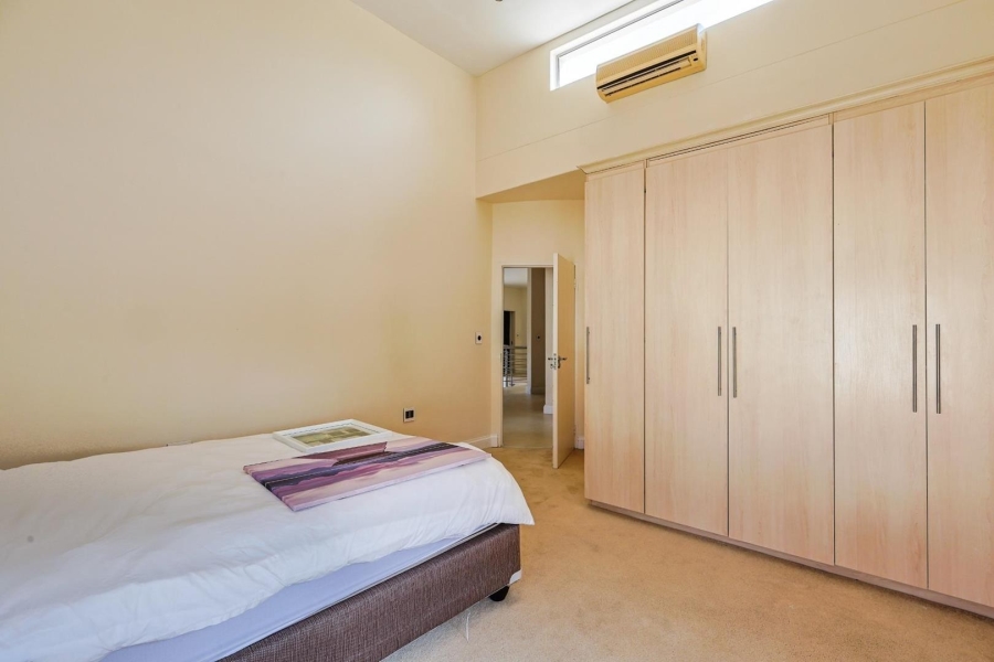 To Let 4 Bedroom Property for Rent in Silver Lakes Gauteng