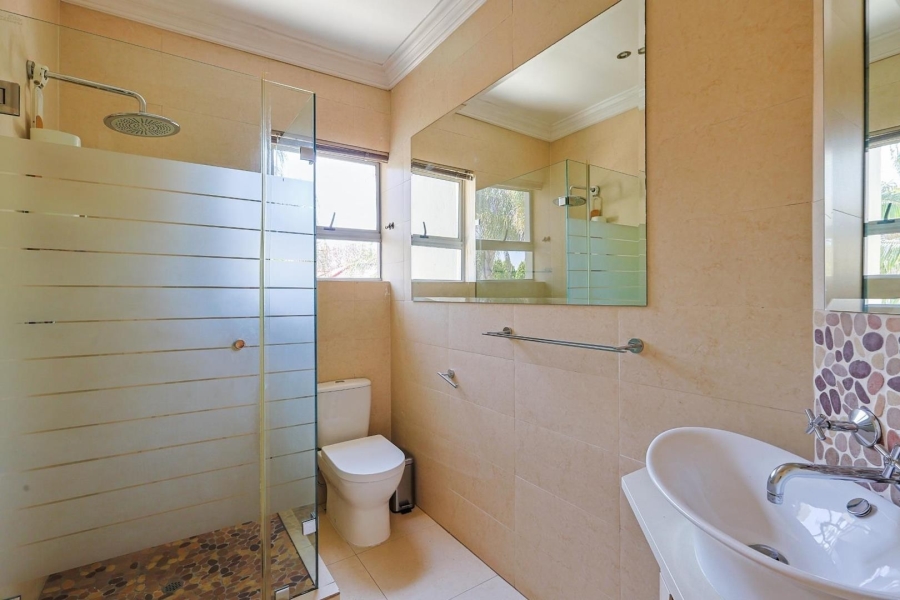 To Let 4 Bedroom Property for Rent in Silver Lakes Gauteng