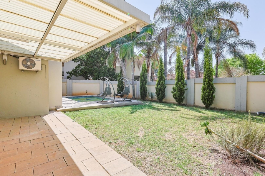 To Let 4 Bedroom Property for Rent in Silver Lakes Gauteng