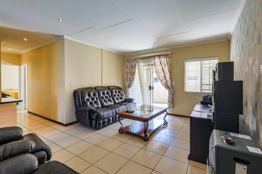 2 Bedroom Property for Sale in Mooikloof Ridge Gauteng