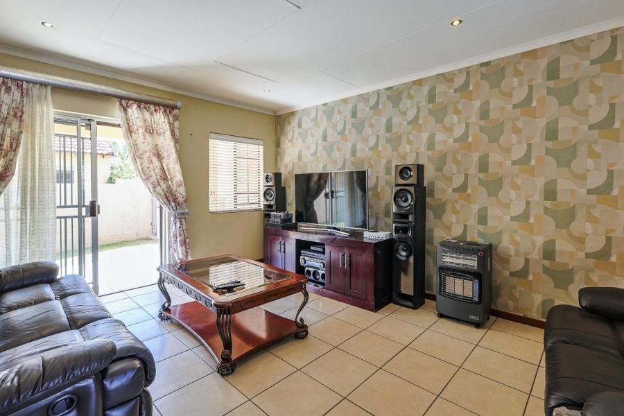 2 Bedroom Property for Sale in Mooikloof Ridge Gauteng