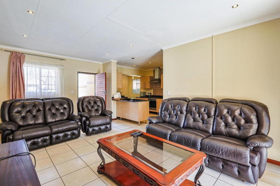 2 Bedroom Property for Sale in Mooikloof Ridge Gauteng