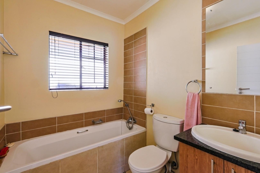 2 Bedroom Property for Sale in Mooikloof Ridge Gauteng