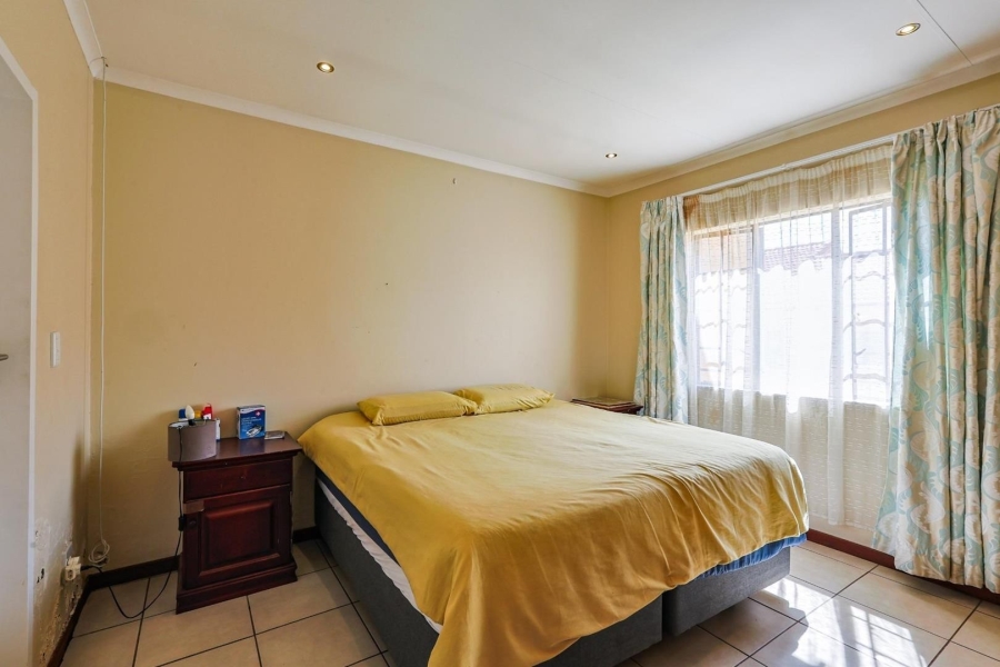 2 Bedroom Property for Sale in Mooikloof Ridge Gauteng