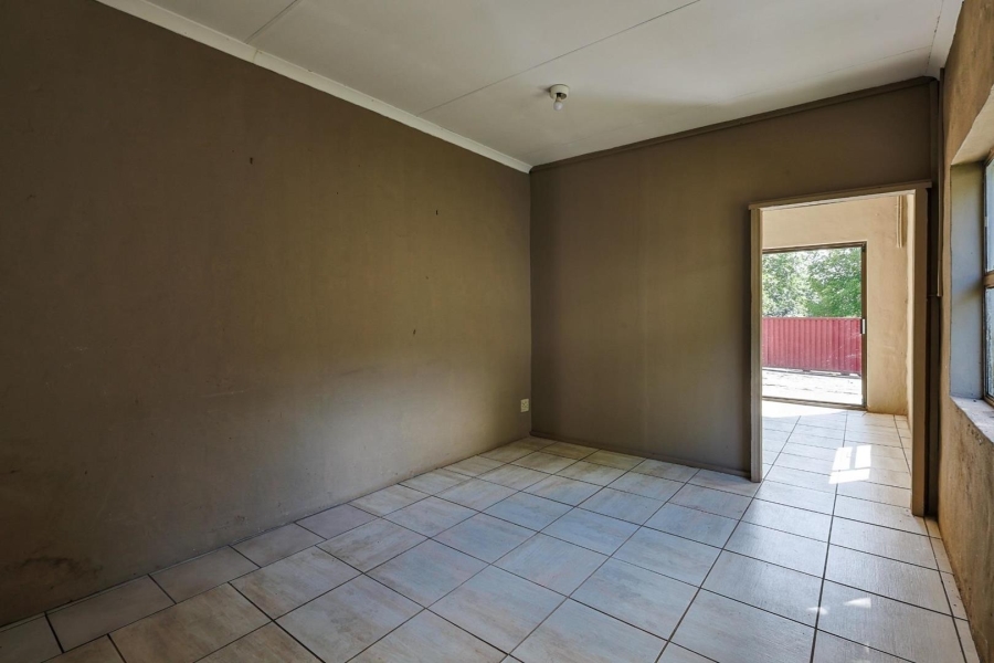 6 Bedroom Property for Sale in Murrayfield Gauteng