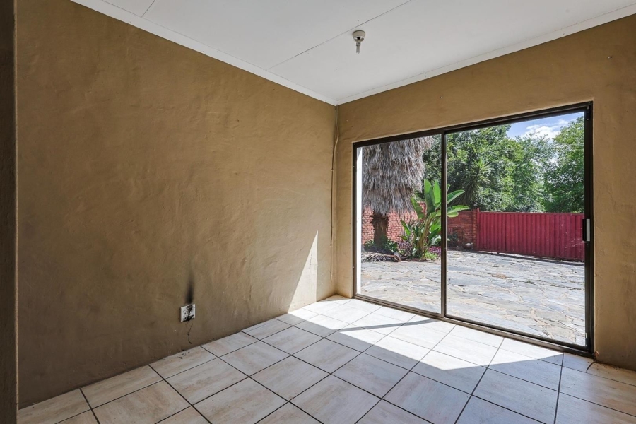 6 Bedroom Property for Sale in Murrayfield Gauteng