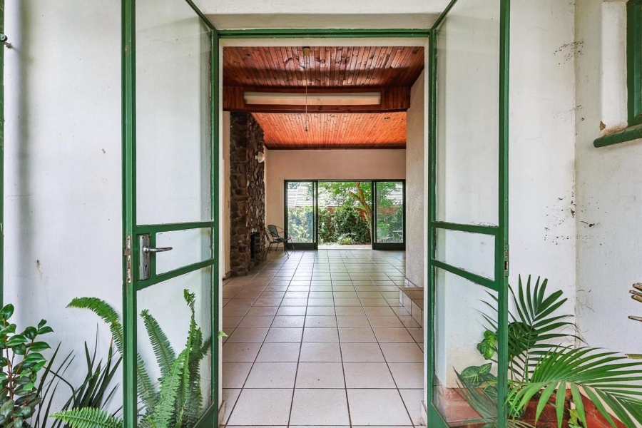 6 Bedroom Property for Sale in Murrayfield Gauteng