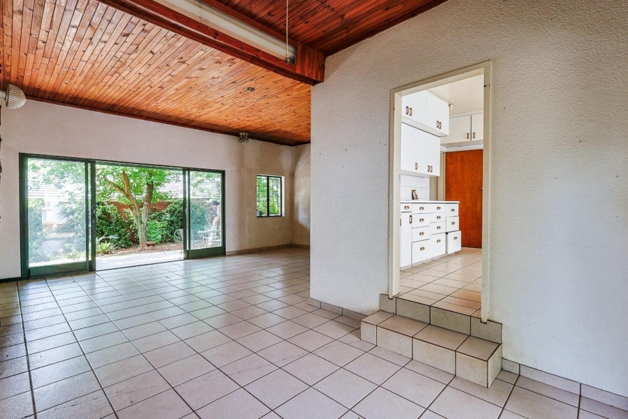 6 Bedroom Property for Sale in Murrayfield Gauteng