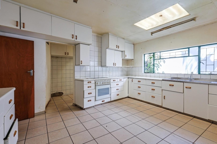 6 Bedroom Property for Sale in Murrayfield Gauteng