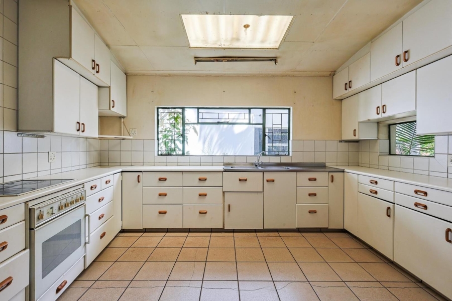 6 Bedroom Property for Sale in Murrayfield Gauteng