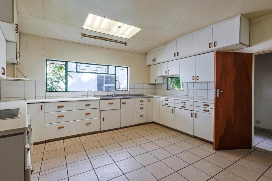 6 Bedroom Property for Sale in Murrayfield Gauteng