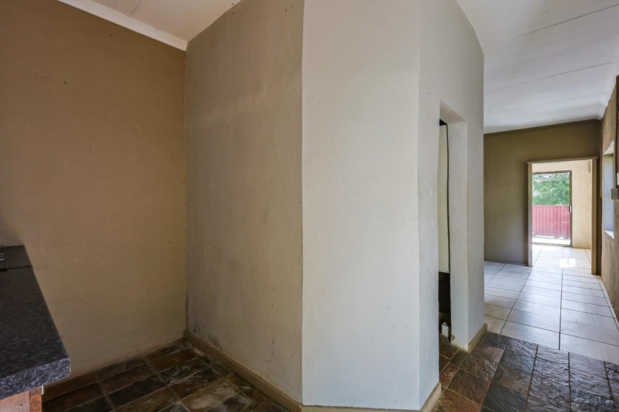 6 Bedroom Property for Sale in Murrayfield Gauteng