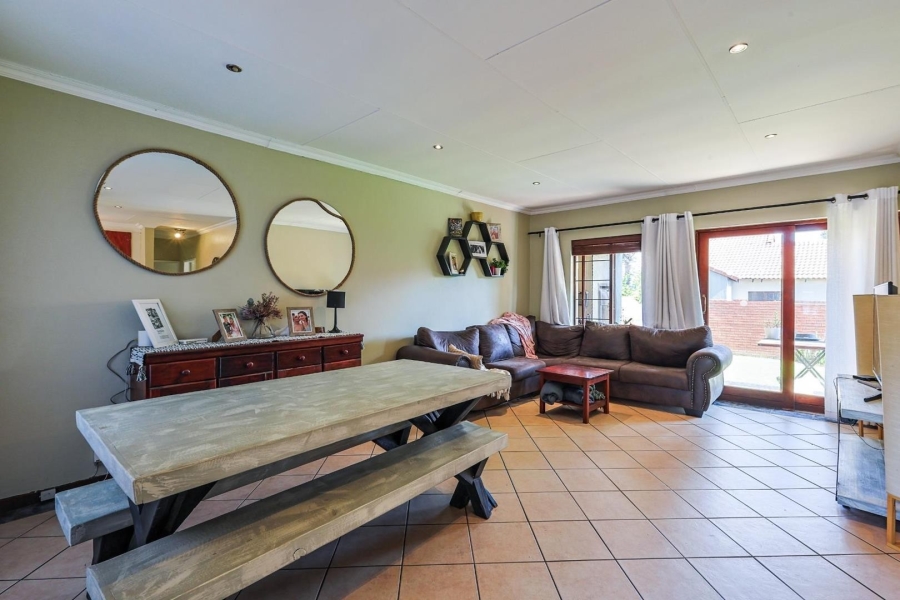 2 Bedroom Property for Sale in Moreleta Park Gauteng