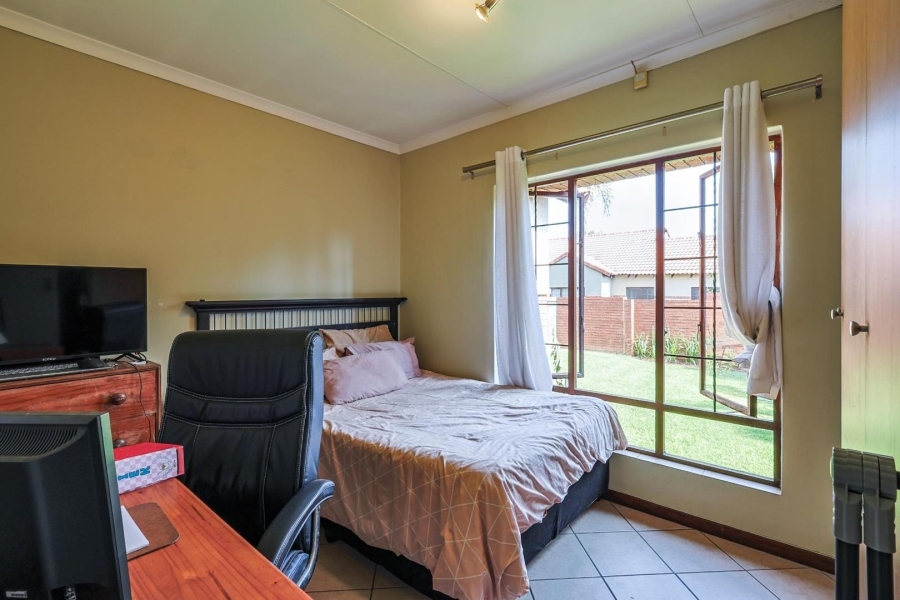 2 Bedroom Property for Sale in Moreleta Park Gauteng