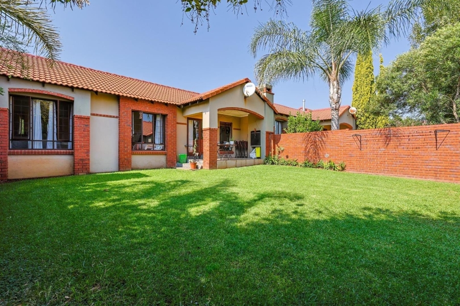 2 Bedroom Property for Sale in Moreleta Park Gauteng