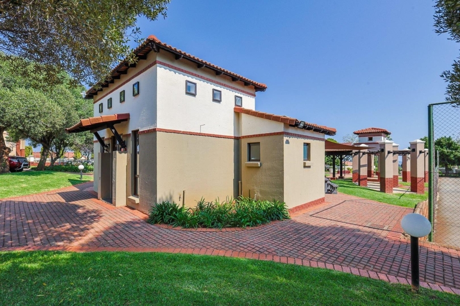 2 Bedroom Property for Sale in Moreleta Park Gauteng