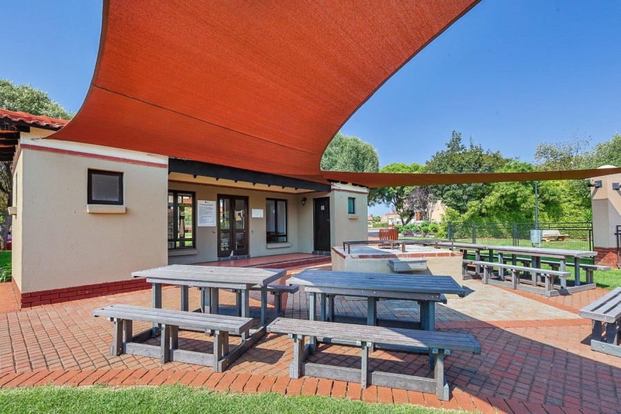 2 Bedroom Property for Sale in Moreleta Park Gauteng