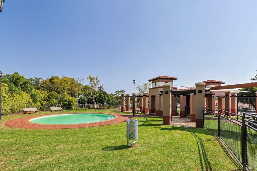 2 Bedroom Property for Sale in Moreleta Park Gauteng