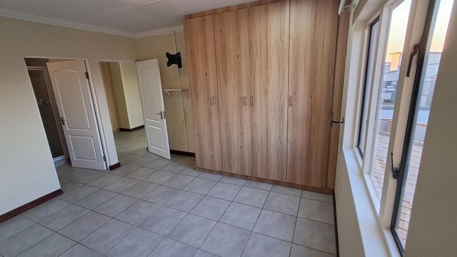 3 Bedroom Property for Sale in Zambezi Manor Lifestyle Estate Gauteng