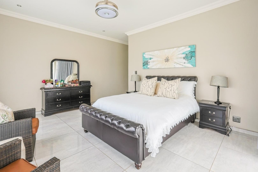 8 Bedroom Property for Sale in Mooikloof Gauteng