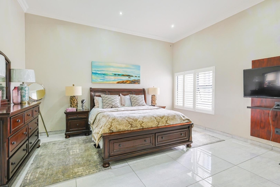 8 Bedroom Property for Sale in Mooikloof Gauteng