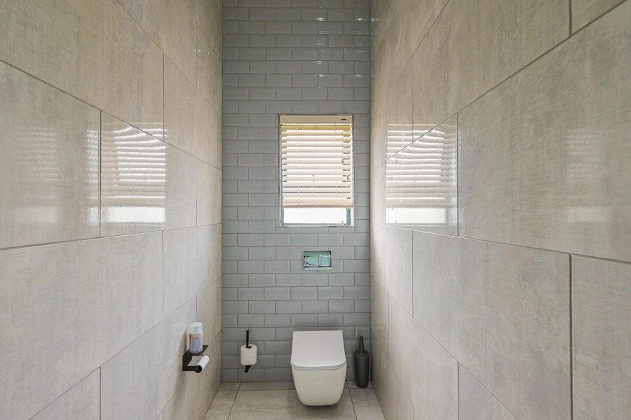 8 Bedroom Property for Sale in Mooikloof Gauteng