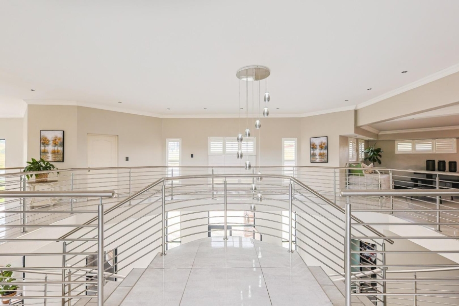 8 Bedroom Property for Sale in Mooikloof Gauteng