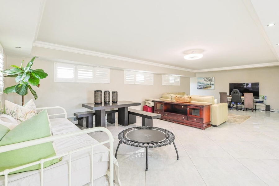 8 Bedroom Property for Sale in Mooikloof Gauteng