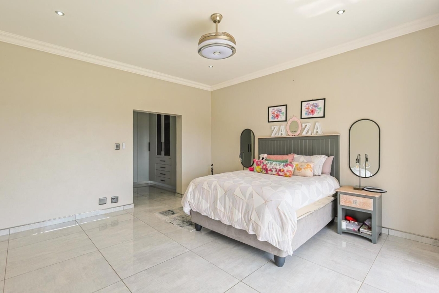 8 Bedroom Property for Sale in Mooikloof Gauteng