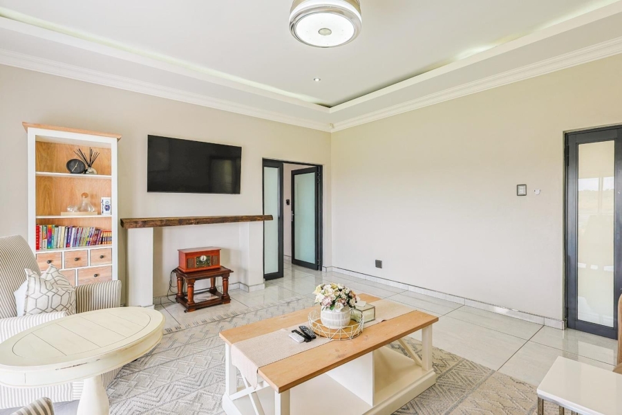 8 Bedroom Property for Sale in Mooikloof Gauteng