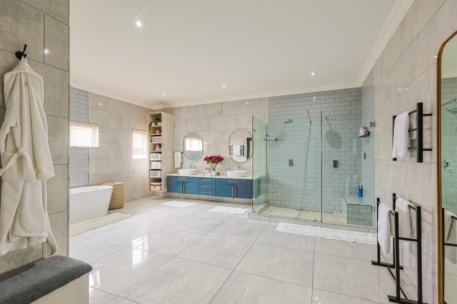 8 Bedroom Property for Sale in Mooikloof Gauteng