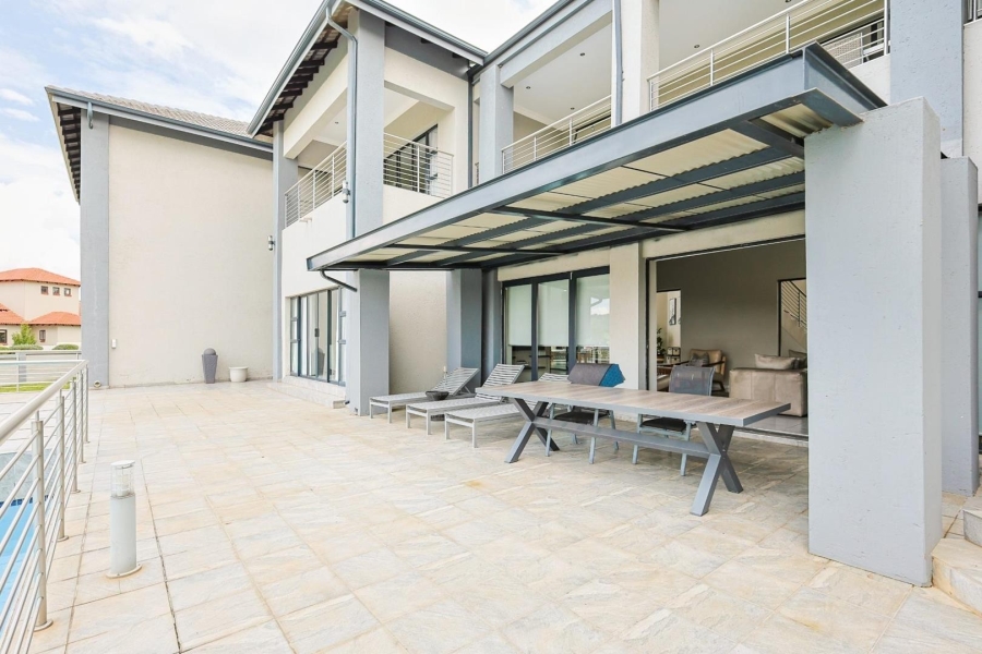 8 Bedroom Property for Sale in Mooikloof Gauteng