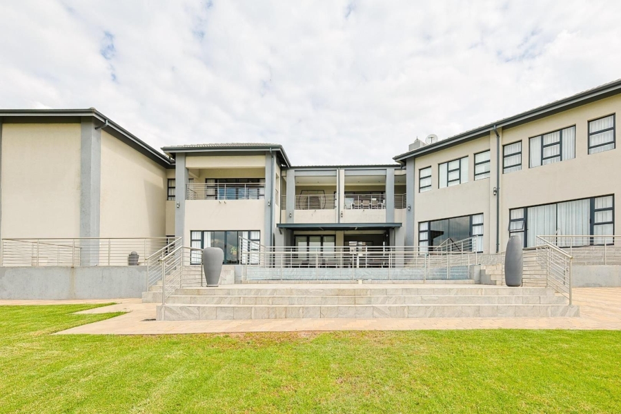 8 Bedroom Property for Sale in Mooikloof Gauteng