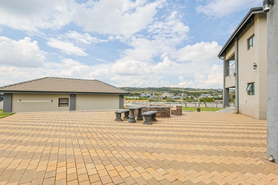 8 Bedroom Property for Sale in Mooikloof Gauteng