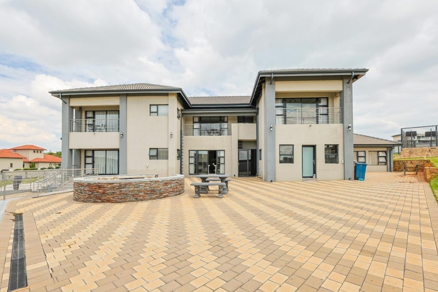 8 Bedroom Property for Sale in Mooikloof Gauteng