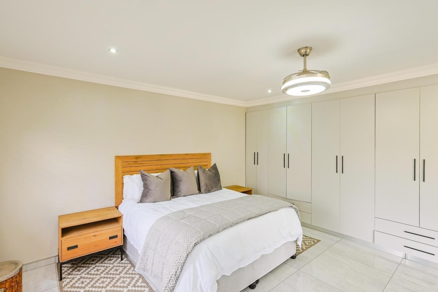 8 Bedroom Property for Sale in Mooikloof Gauteng