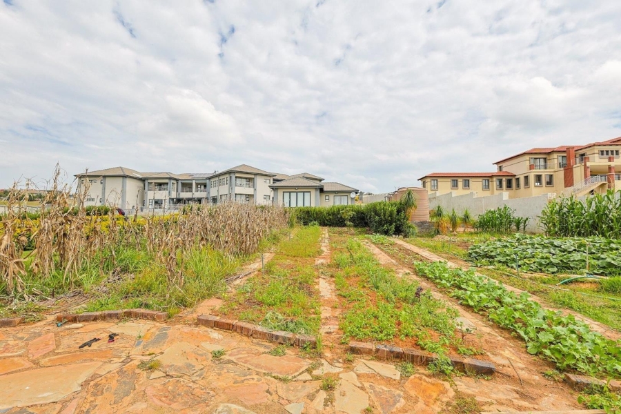 8 Bedroom Property for Sale in Mooikloof Gauteng