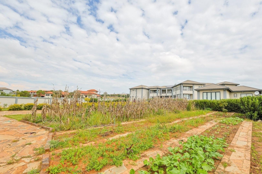 8 Bedroom Property for Sale in Mooikloof Gauteng