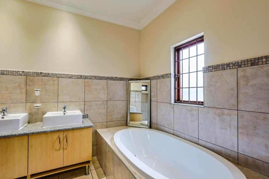 4 Bedroom Property for Sale in Menlo Park Gauteng