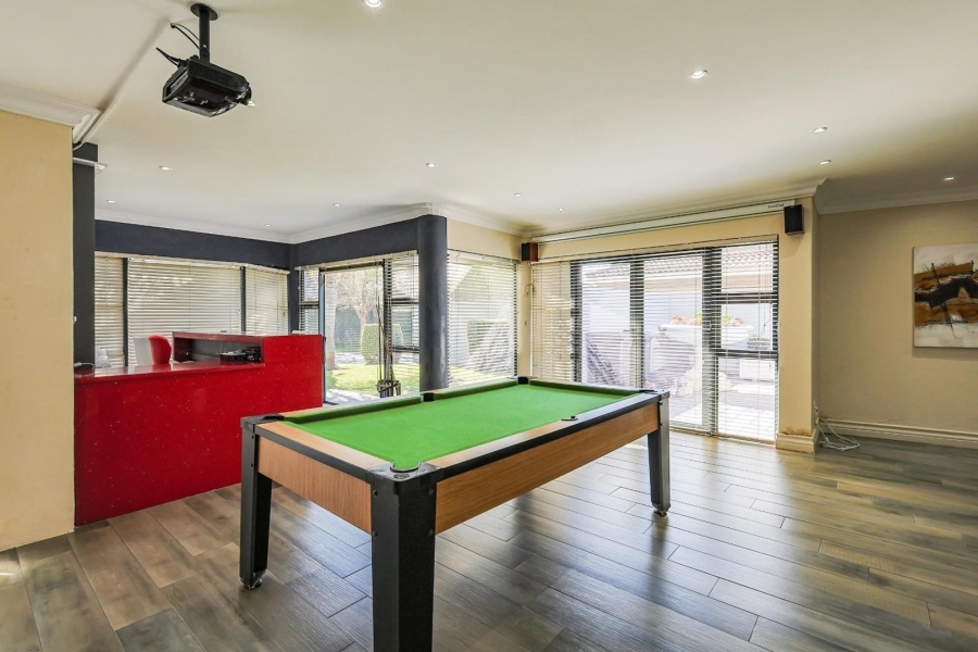 To Let 3 Bedroom Property for Rent in Silverwoods Country Estate Gauteng