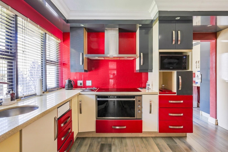 To Let 3 Bedroom Property for Rent in Silverwoods Country Estate Gauteng