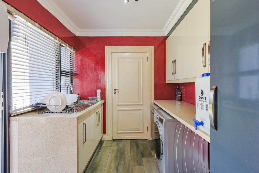 To Let 3 Bedroom Property for Rent in Silverwoods Country Estate Gauteng