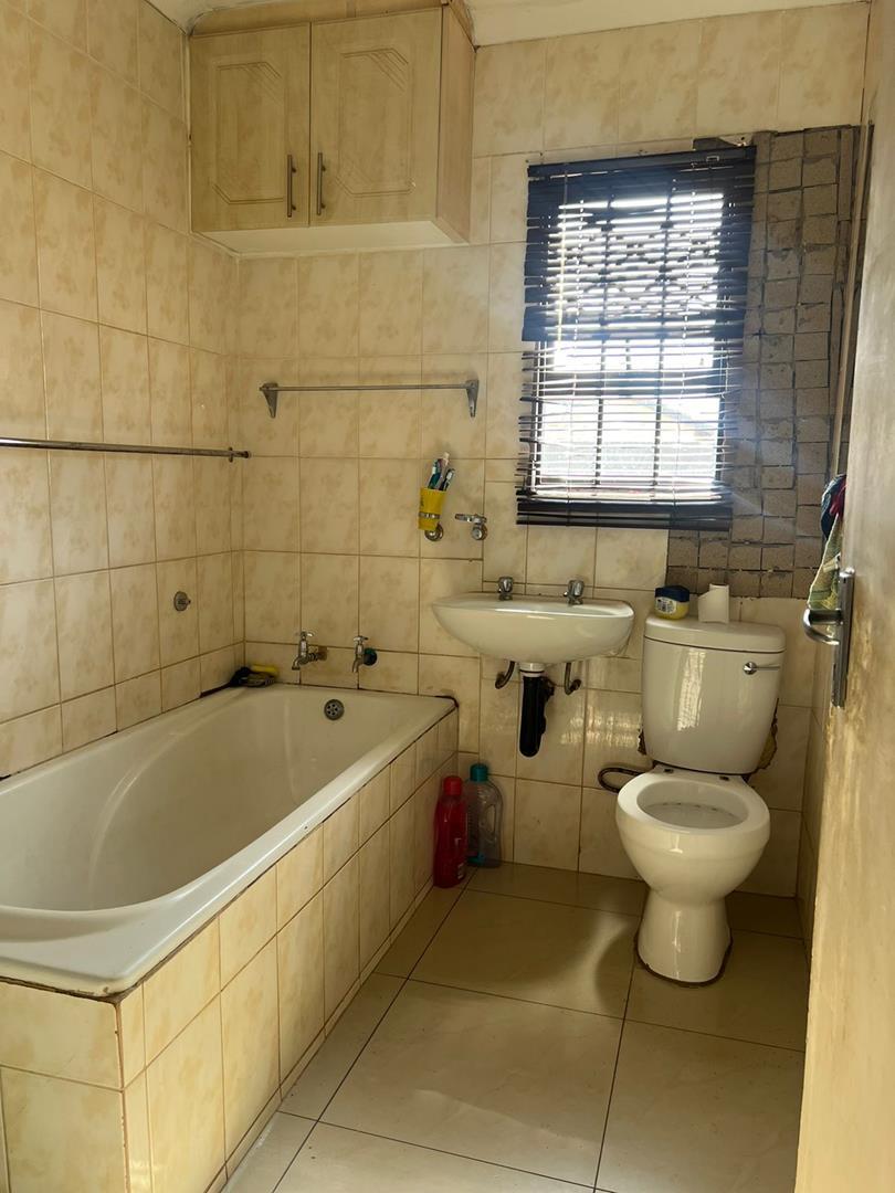 3 Bedroom Property for Sale in Protea Glen Gauteng