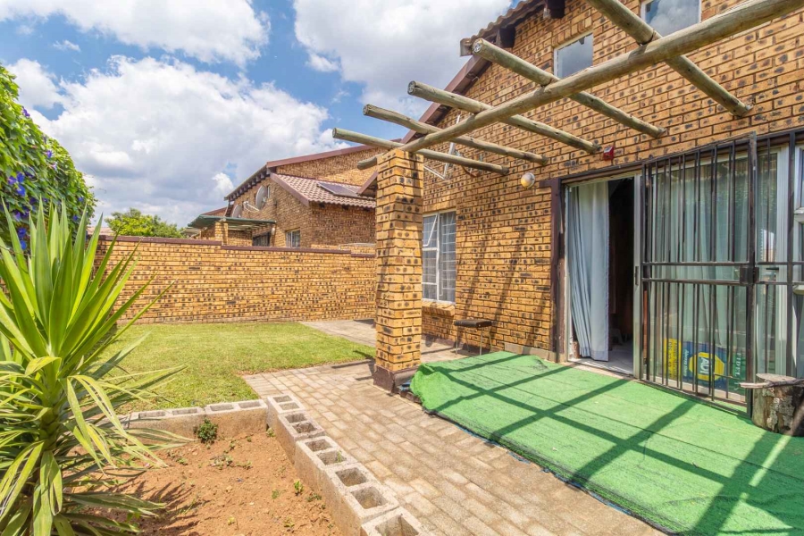 3 Bedroom Property for Sale in Honeypark Gauteng