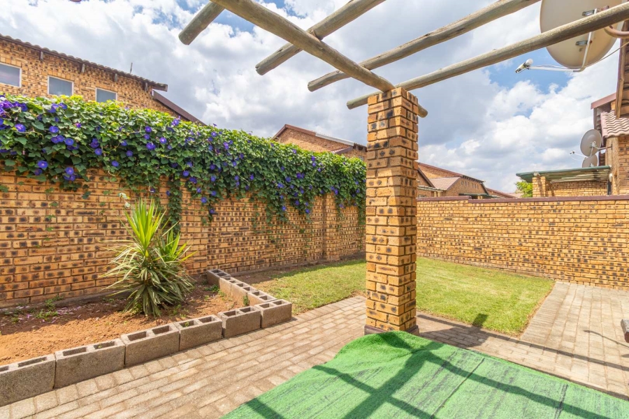 3 Bedroom Property for Sale in Honeypark Gauteng