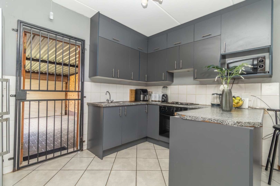 3 Bedroom Property for Sale in Honeypark Gauteng