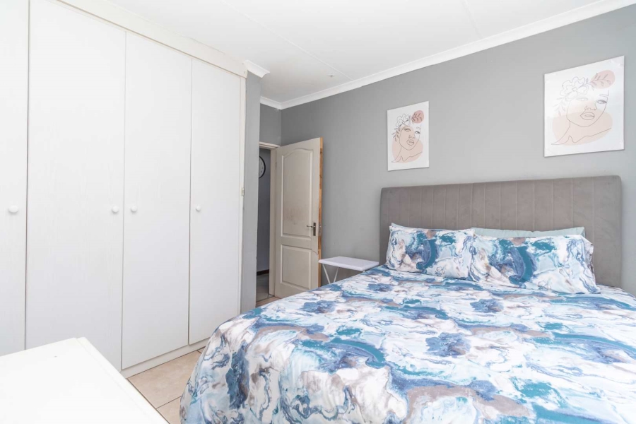 3 Bedroom Property for Sale in Honeypark Gauteng