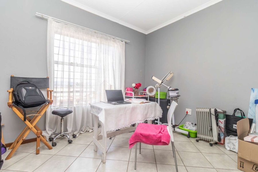 3 Bedroom Property for Sale in Honeypark Gauteng