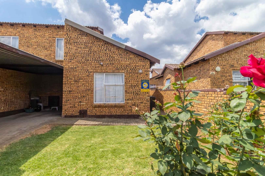 3 Bedroom Property for Sale in Honeypark Gauteng