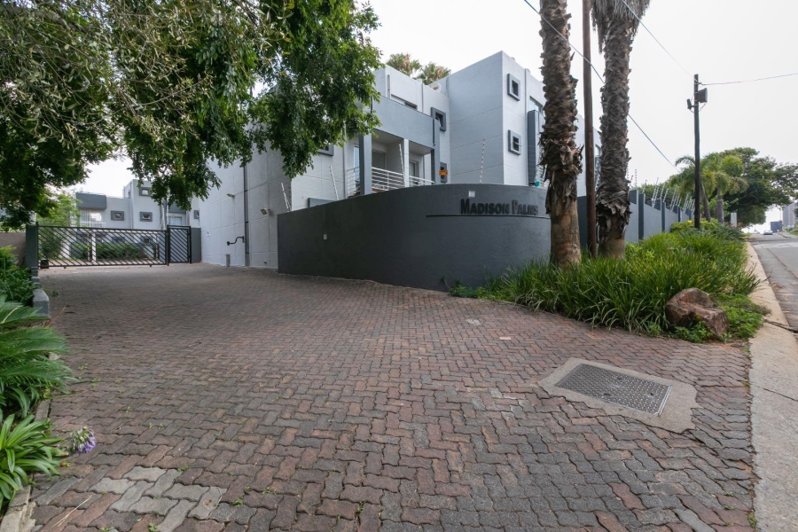To Let 2 Bedroom Property for Rent in Sandown Gauteng